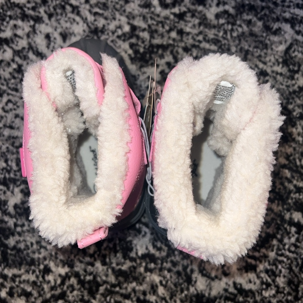 Cat & Jack Toddler Girl Snow Boots - Picture 5 of 7